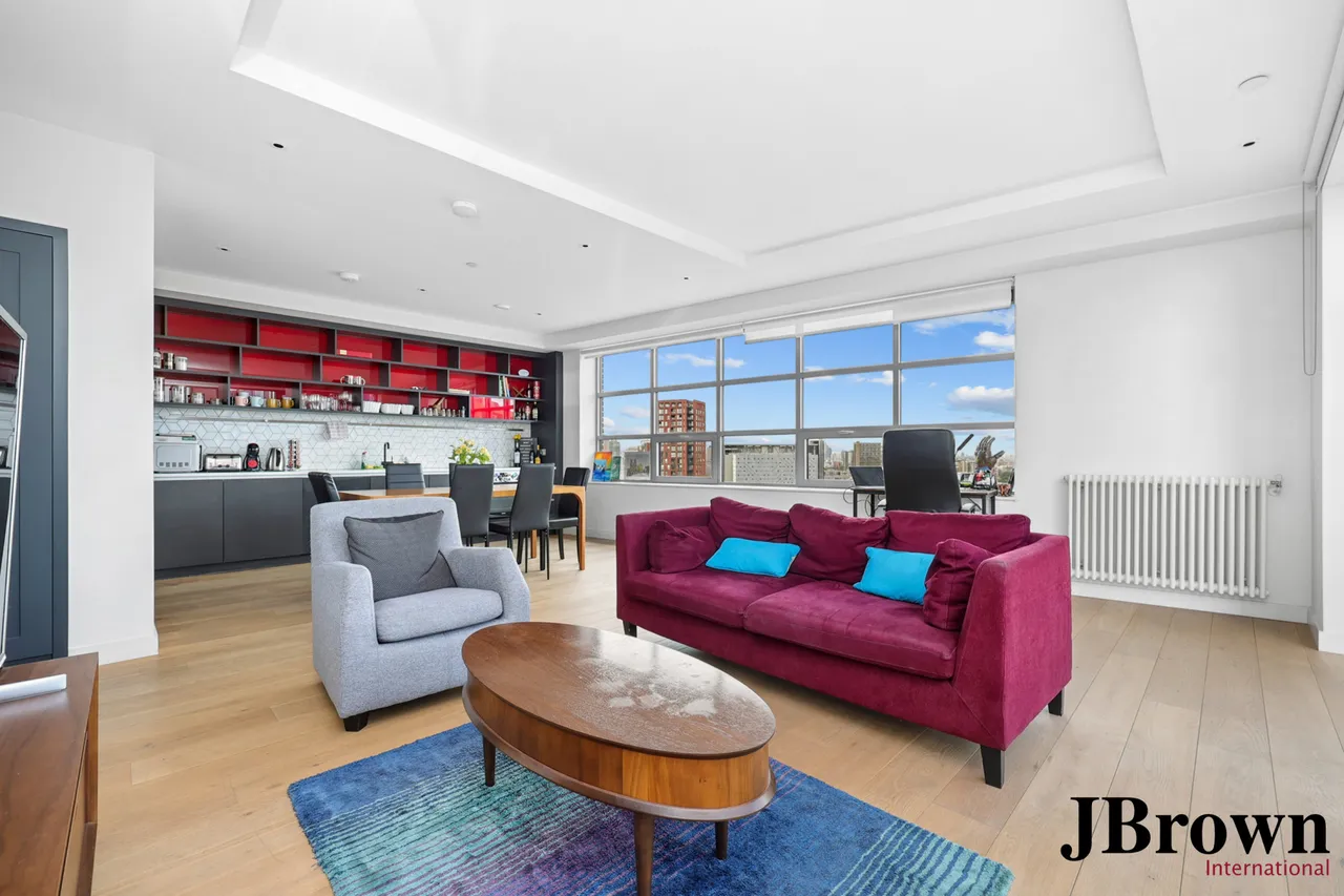 2 bed flat for sale, Hope Street, London, E14
