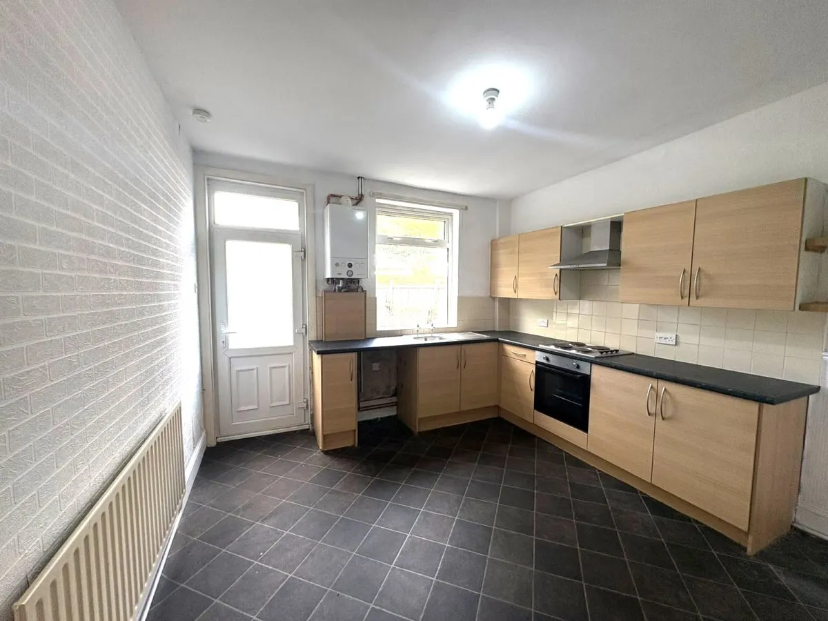 Victoria Road, Mexborough, photo 3