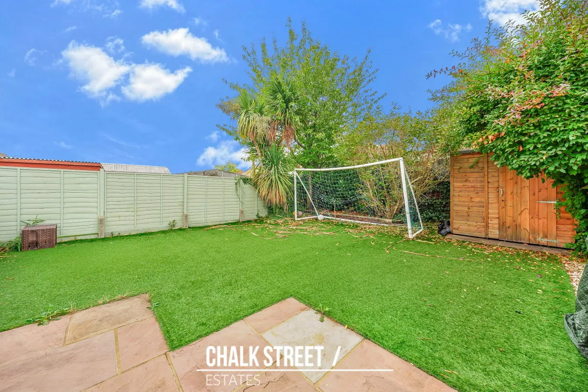Fernbank Avenue, Hornchurch, RM12, photo 19