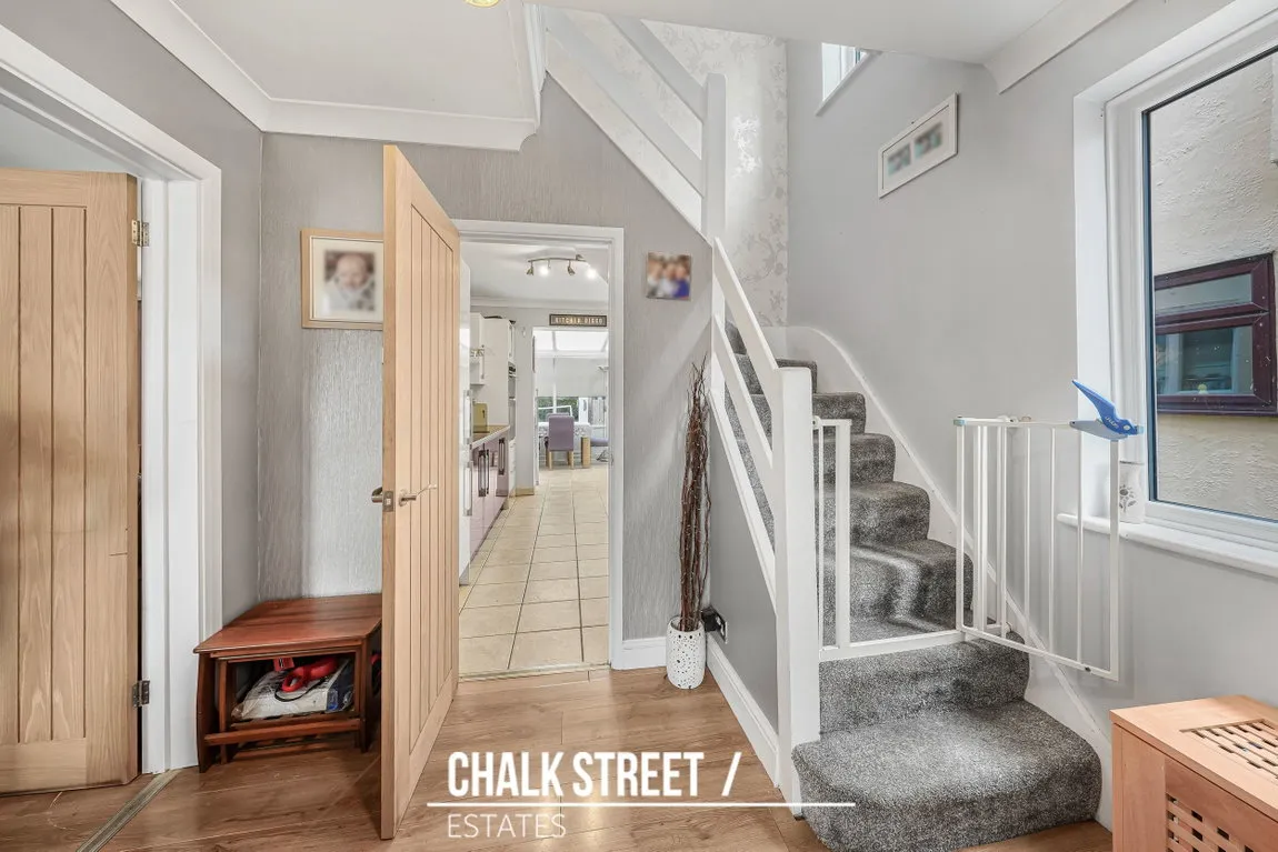 Fernbank Avenue, Hornchurch, RM12, photo 10