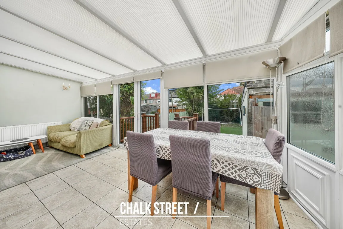 Fernbank Avenue, Hornchurch, RM12, photo 4