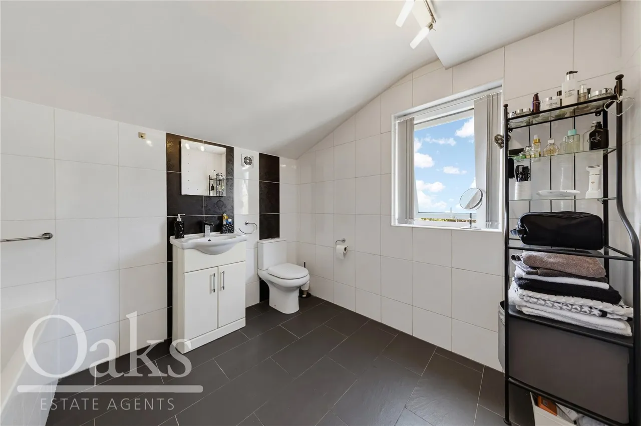 Cranbrook Road, Thornton Heath, CR7, photo 10