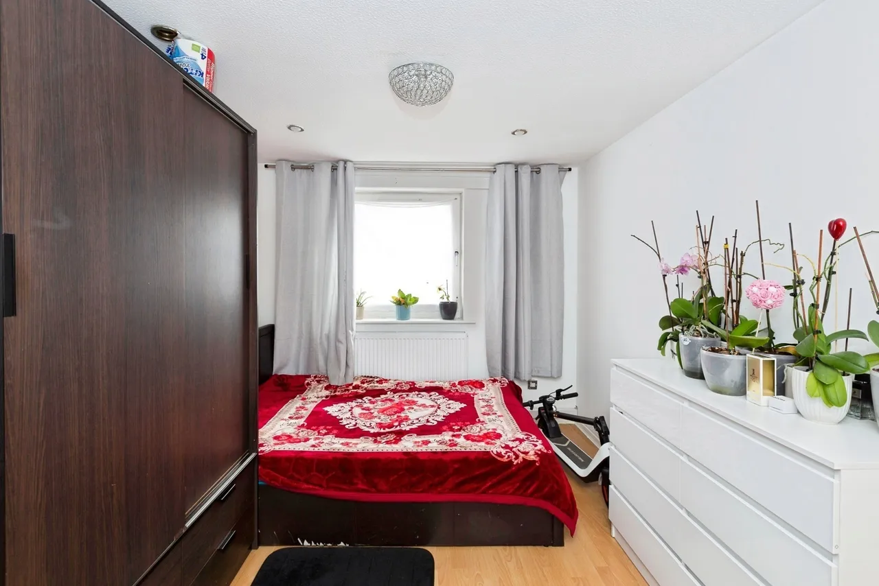 Gurney Close, Barking, IG11, photo 11