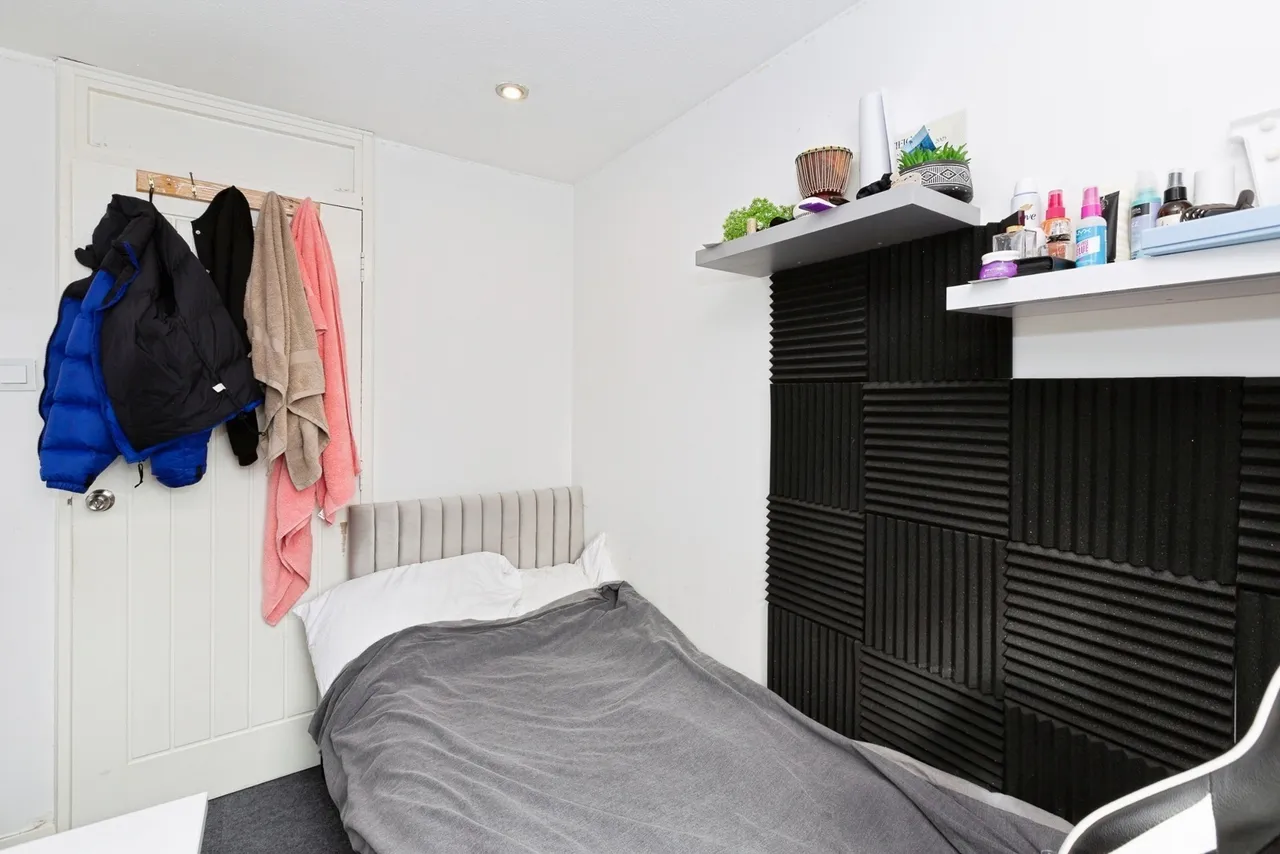 Gurney Close, Barking, IG11, photo 13