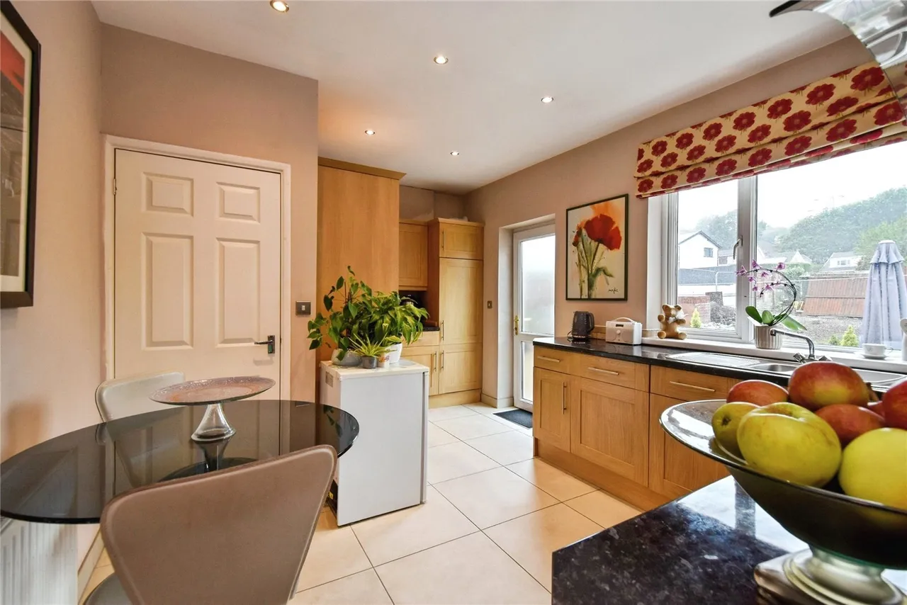 Clydach Road, Ynystawe, SA6, photo 10