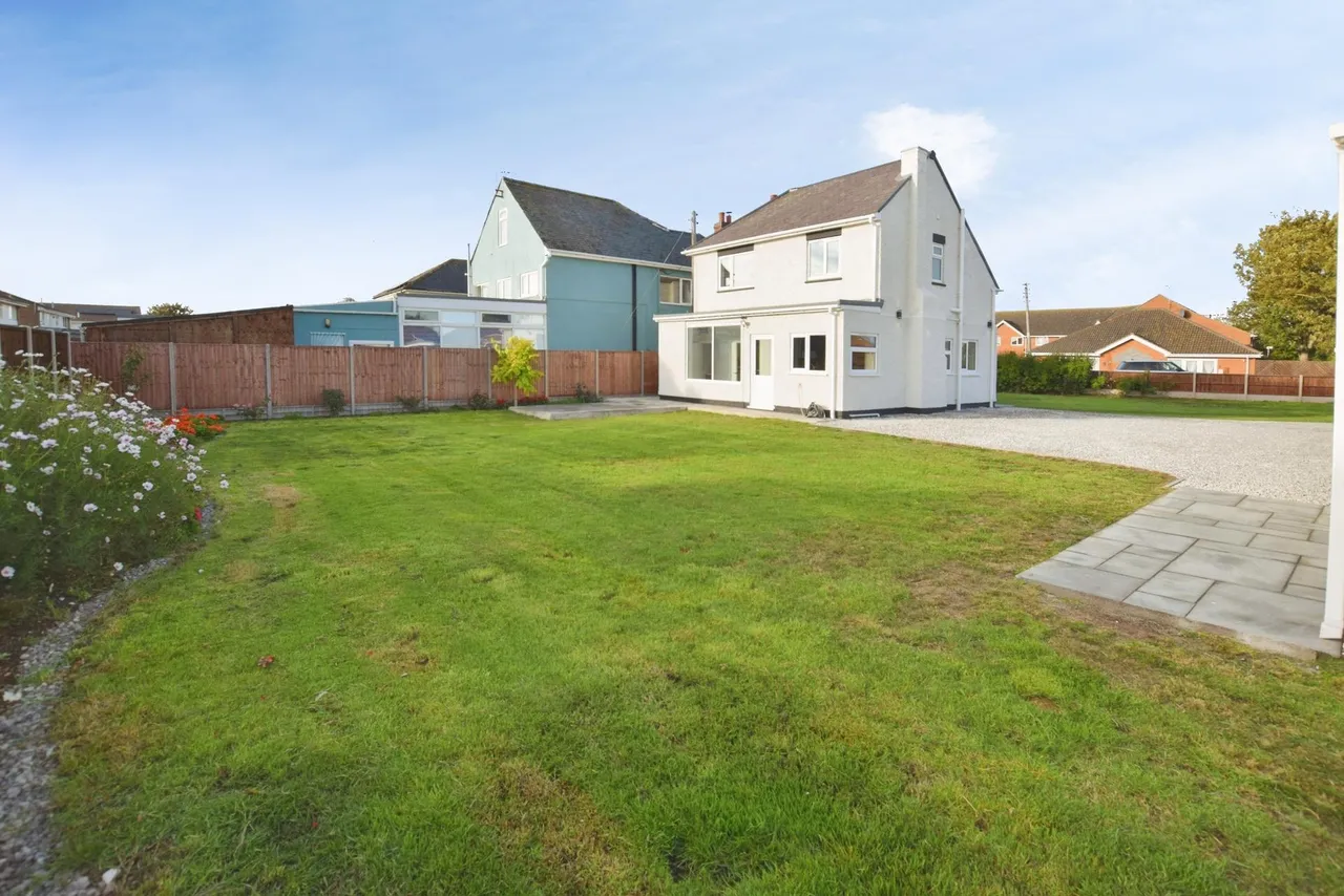 South Road, Chapel St Leonards, PE24, photo 20