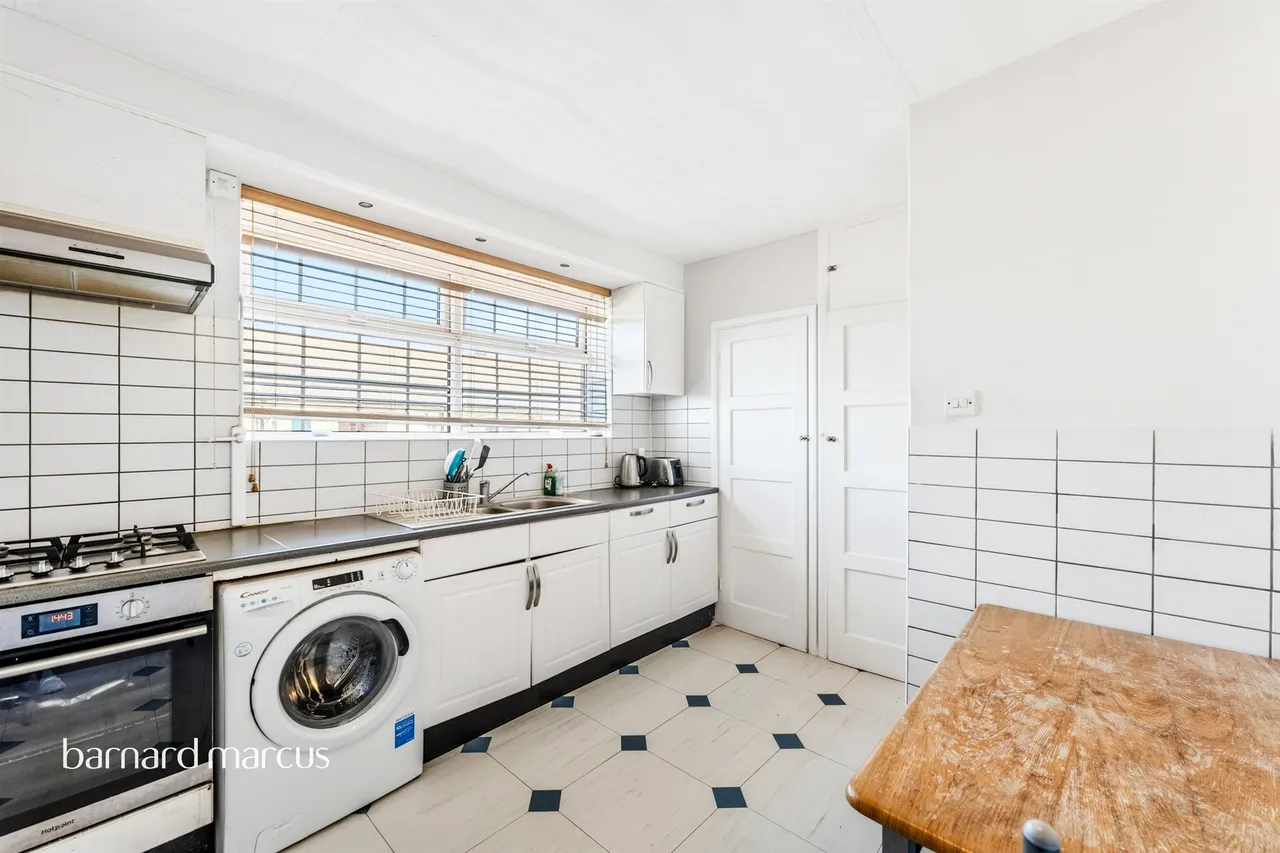 Sussex Road, Mitcham, photo 4