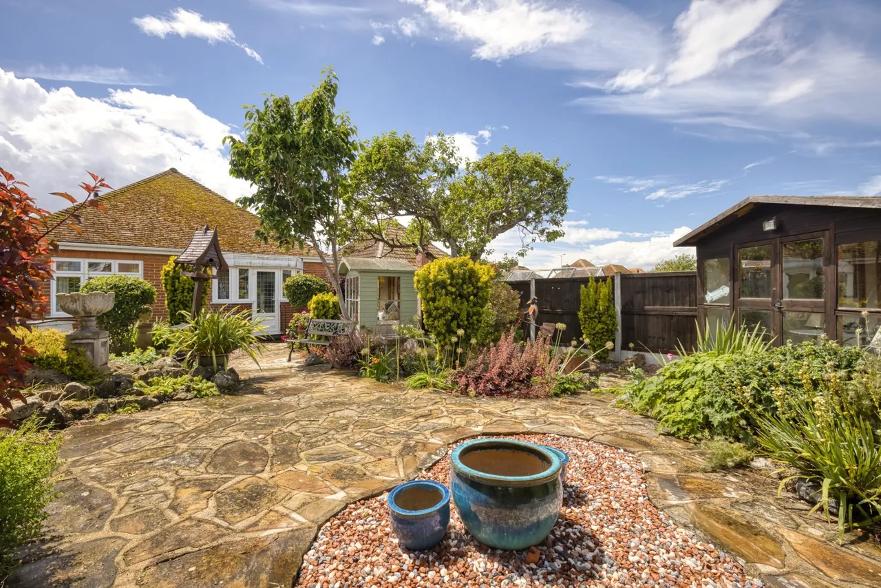 Downs Road, Ramsgate, CT11, photo 4
