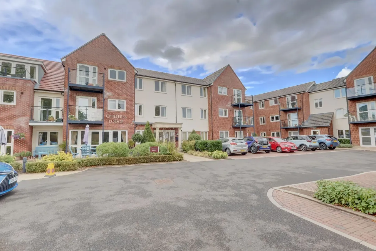 2 bed flat for sale, Longwick Road, Princes Risborough, HP27