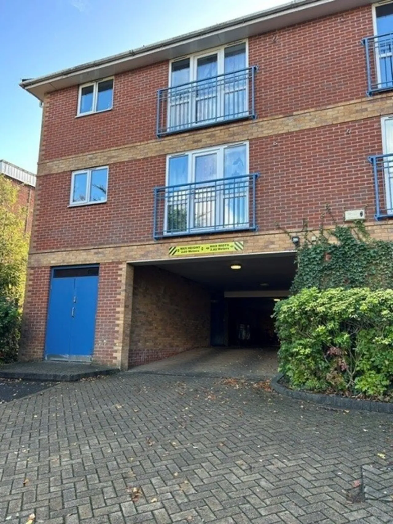 2 bed flat to rent, The Birches, Poole, BH12