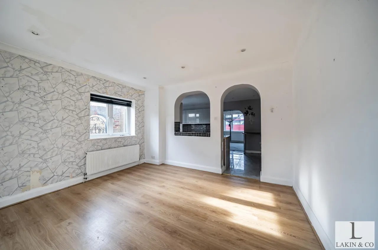 Apple Tree Avenue, West Drayton, UB7 8BY, photo 6