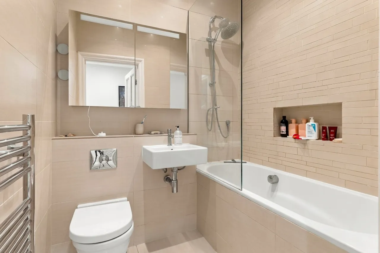Mapesbury Road, Mapesbury, NW2, photo 6