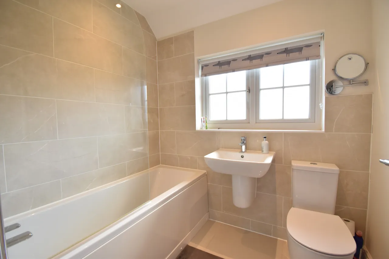 Pollards Close, Exeter, photo 15