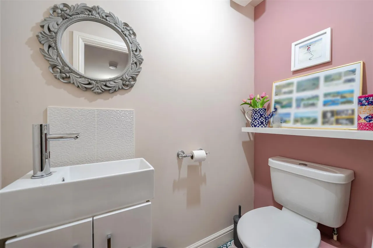 Shears Drive, Amesbury, SP4, photo 17