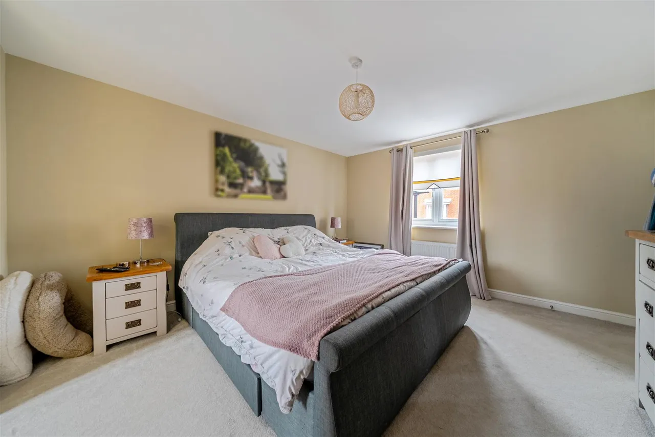 Shears Drive, Amesbury, SP4, photo 7