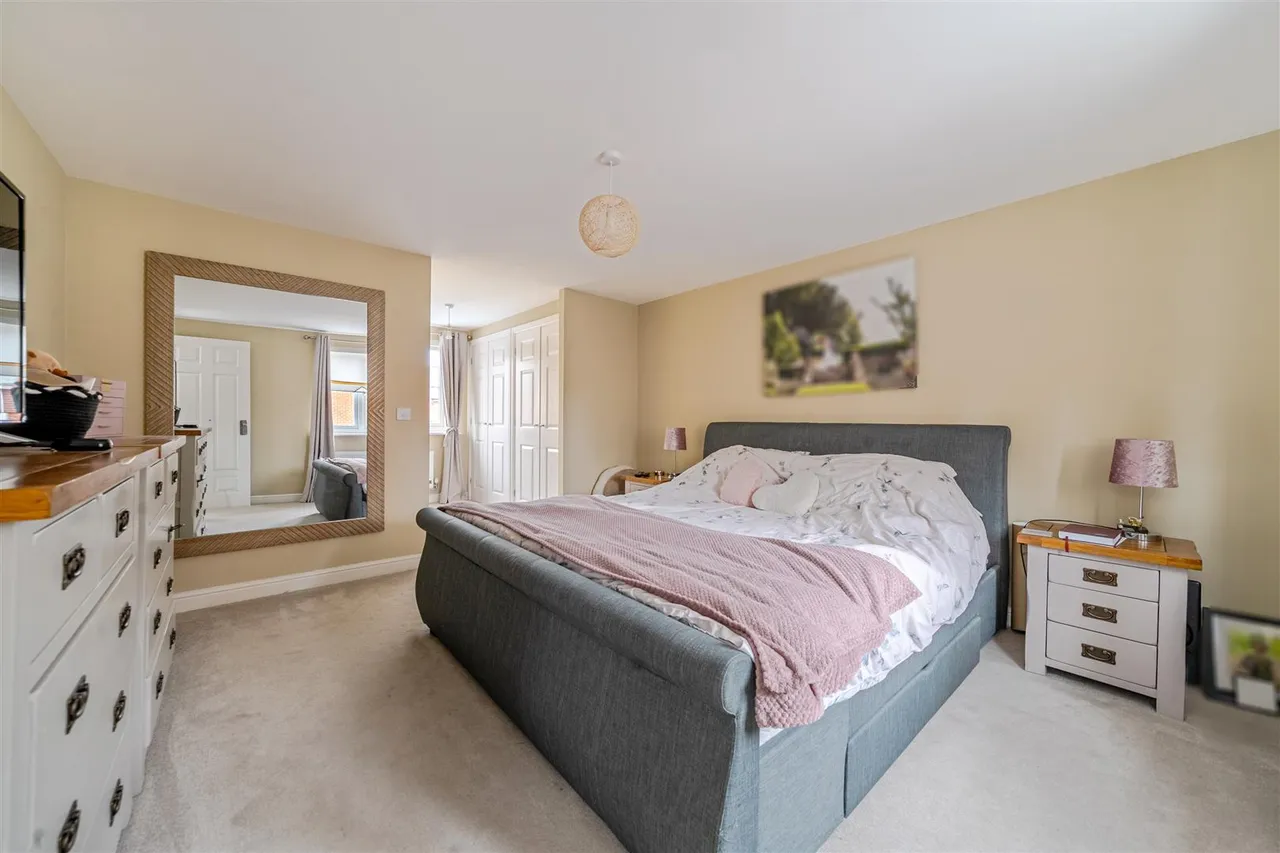 Shears Drive, Amesbury, SP4, photo 5