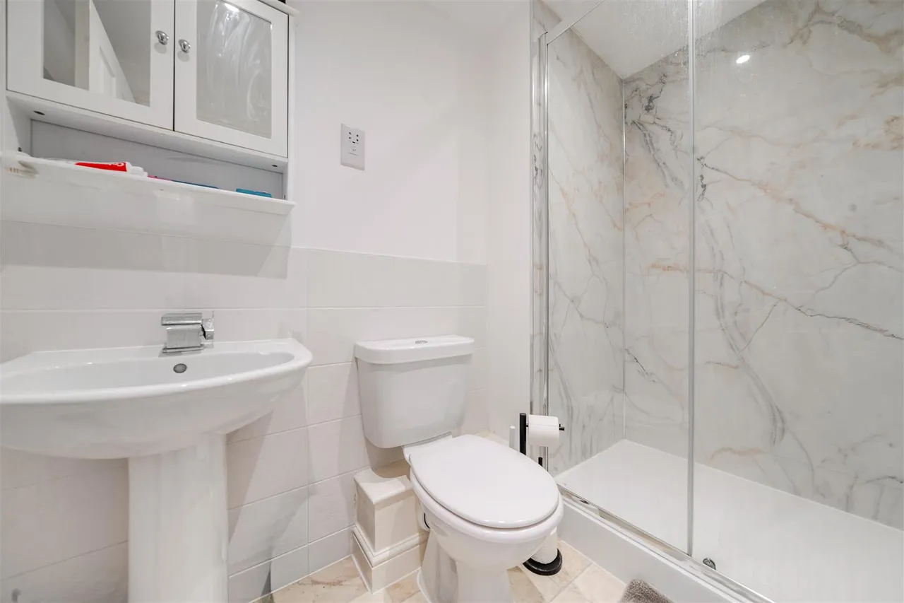 Shears Drive, Amesbury, SP4, photo 8