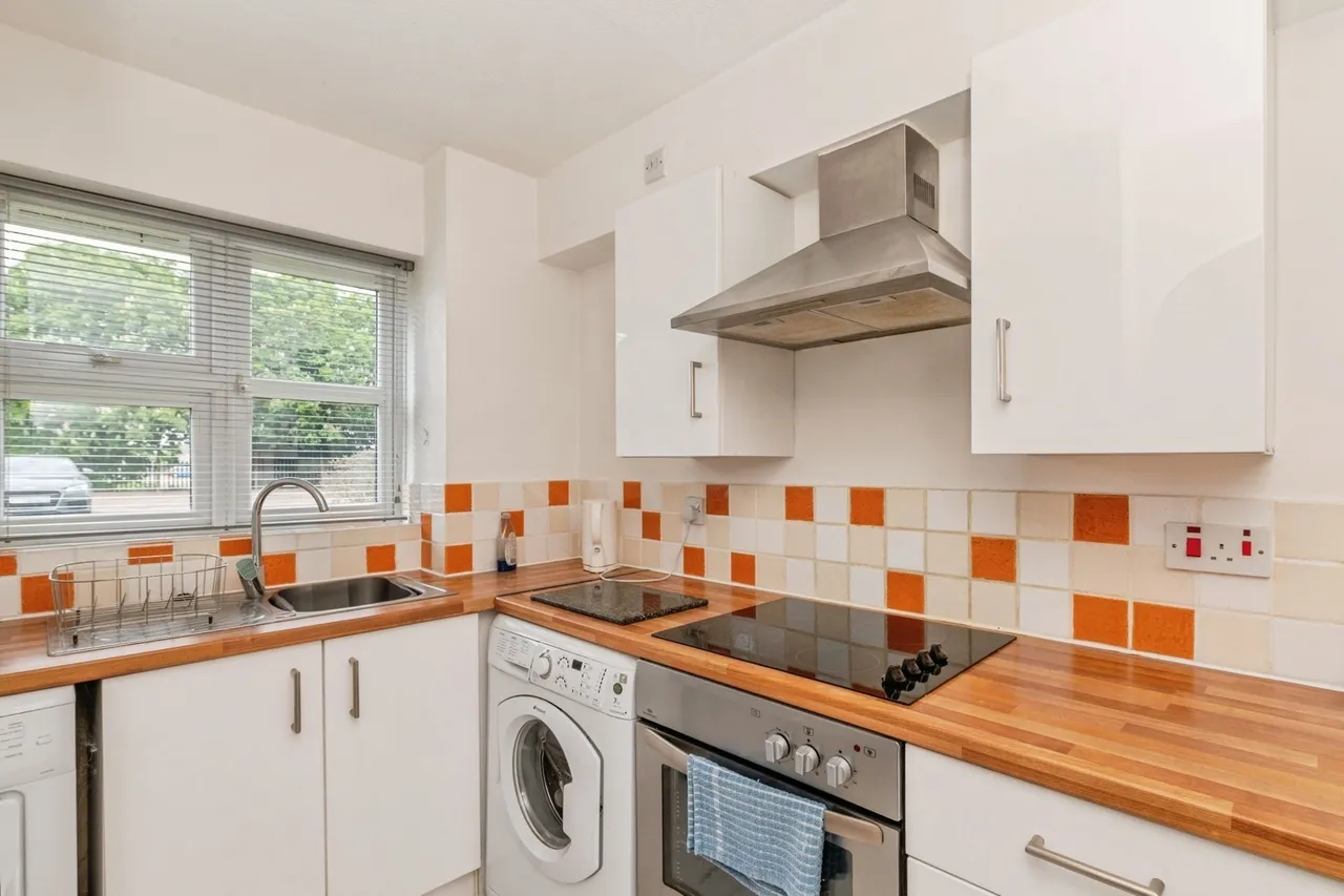 Ferro Road, Rainham, RM13, photo 4