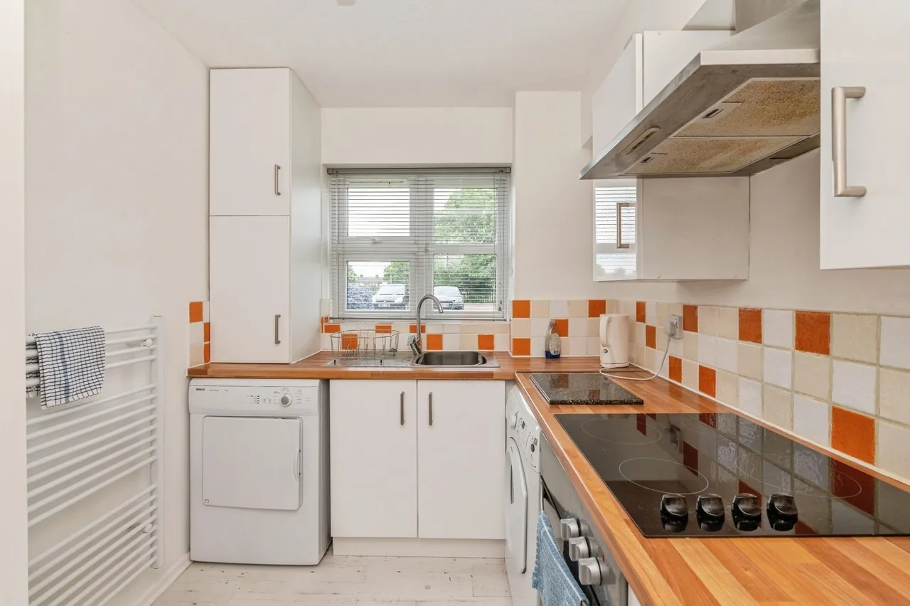 Ferro Road, Rainham, RM13, photo 10