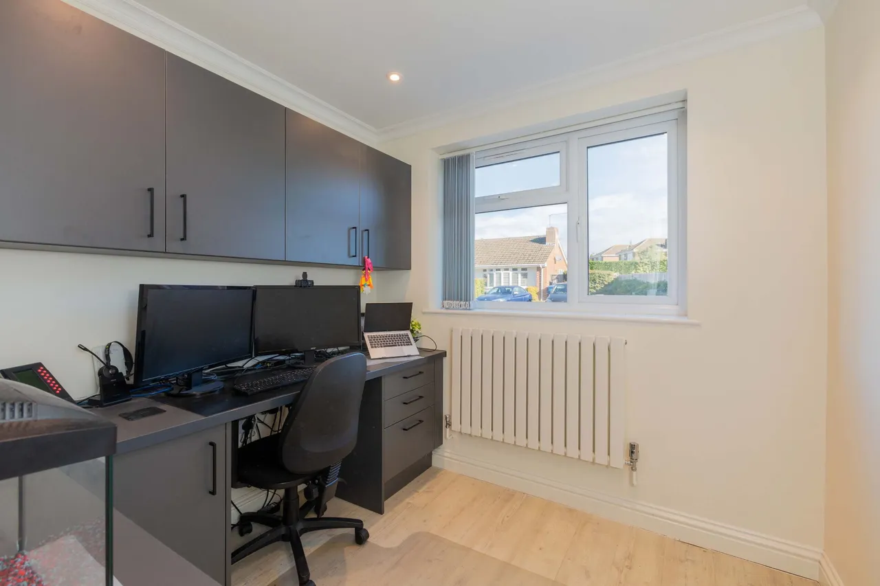 Balmoral, Cranbrook Drive, Maidenhead, Berkshire, photo 9