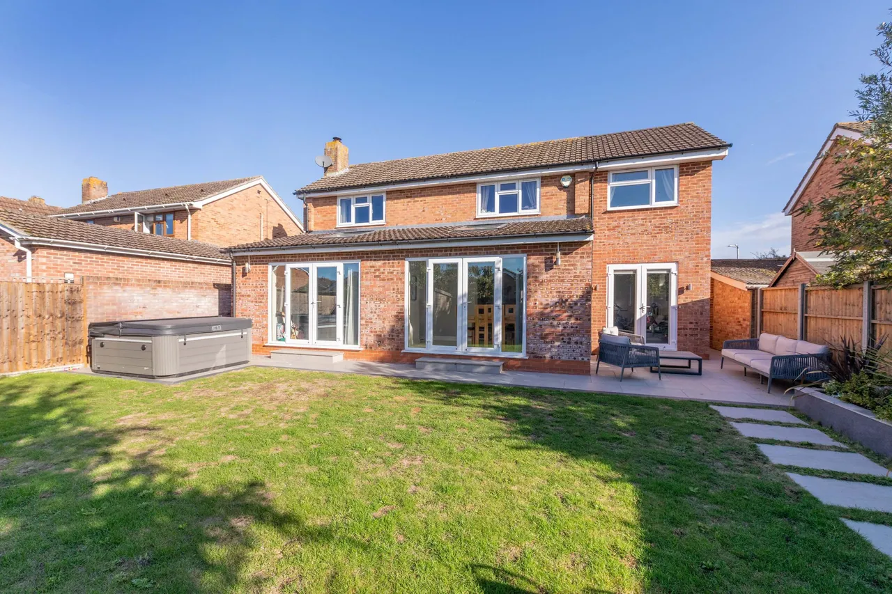 Balmoral, Cranbrook Drive, Maidenhead, Berkshire, photo 3