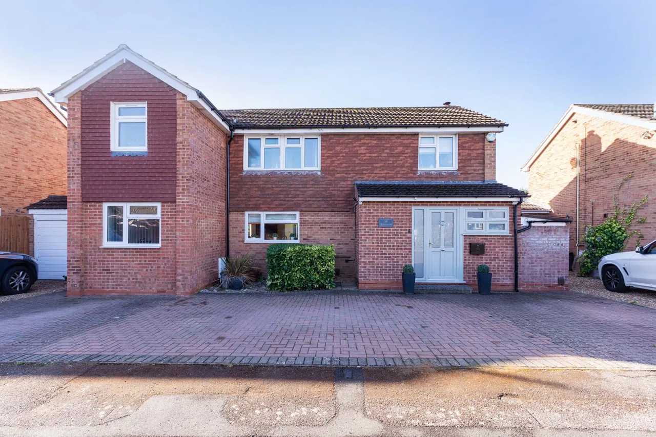 Balmoral, Cranbrook Drive, Maidenhead, Berkshire, photo 23