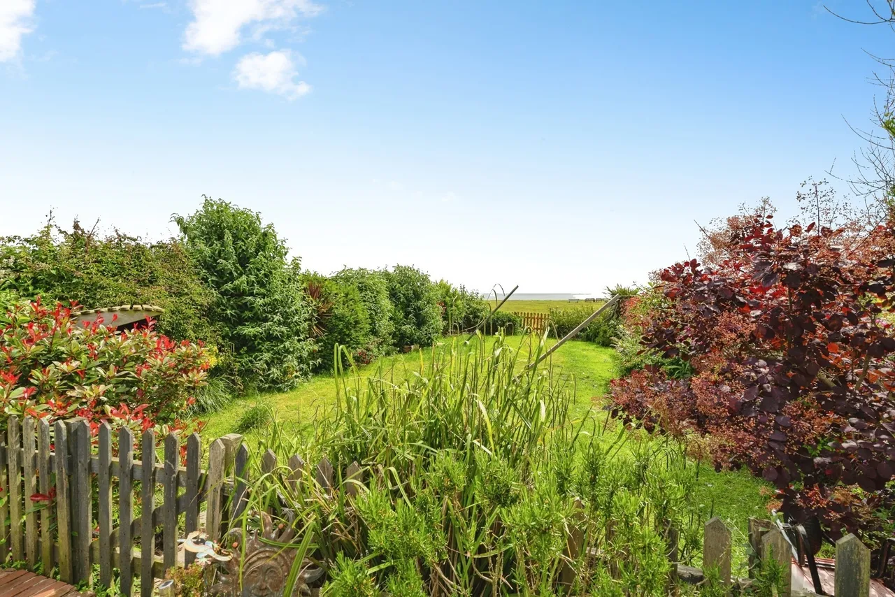 California Crescent, California, Great Yarmouth, Norfolk, NR29, photo 25