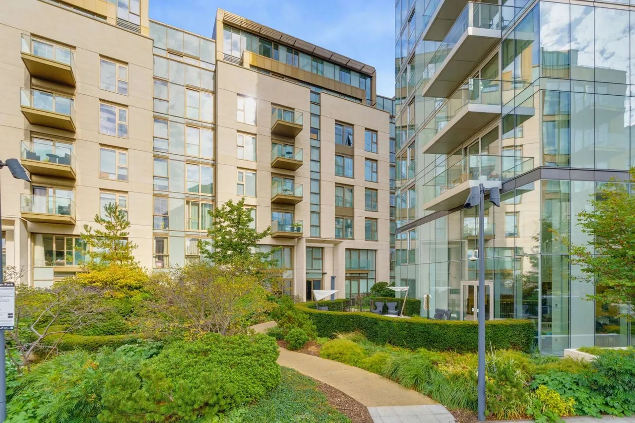 1 bed flat for sale, Columbia Gardens, London, SW6