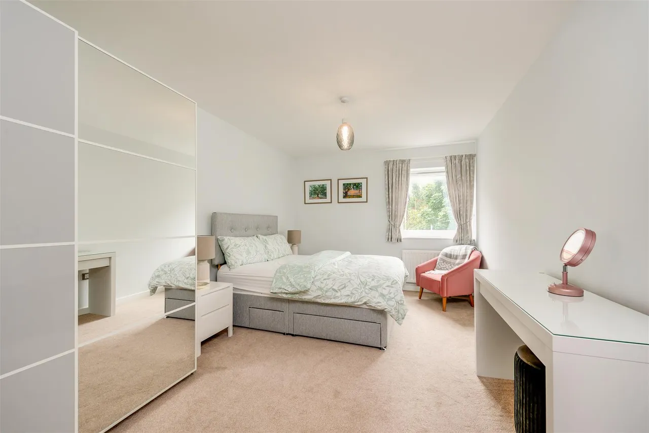 Cochrane House, 19 Truesdale, Ickenham, UB10 8FX, photo 4