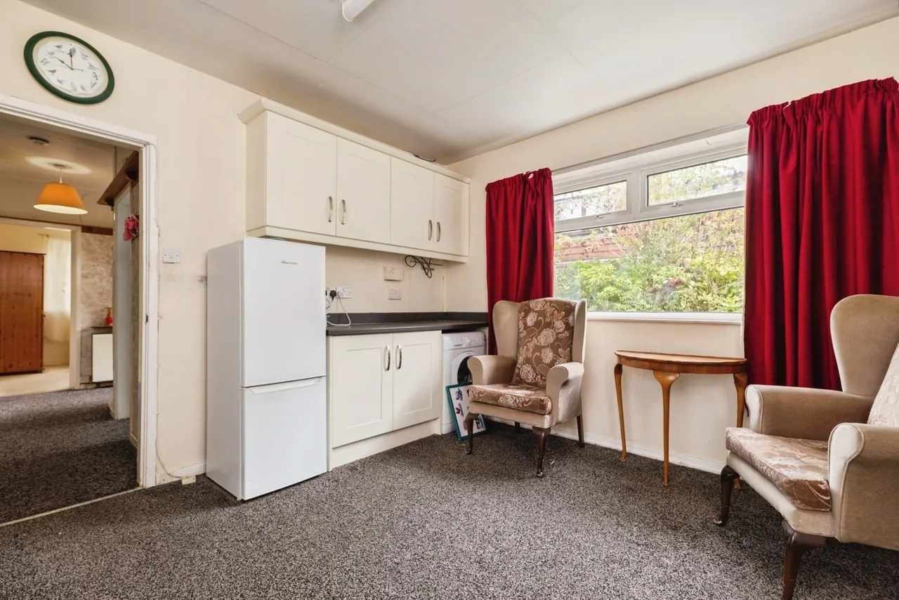 Waymar Close, MIDDLESBROUGH, Cleveland, TS5, photo 5