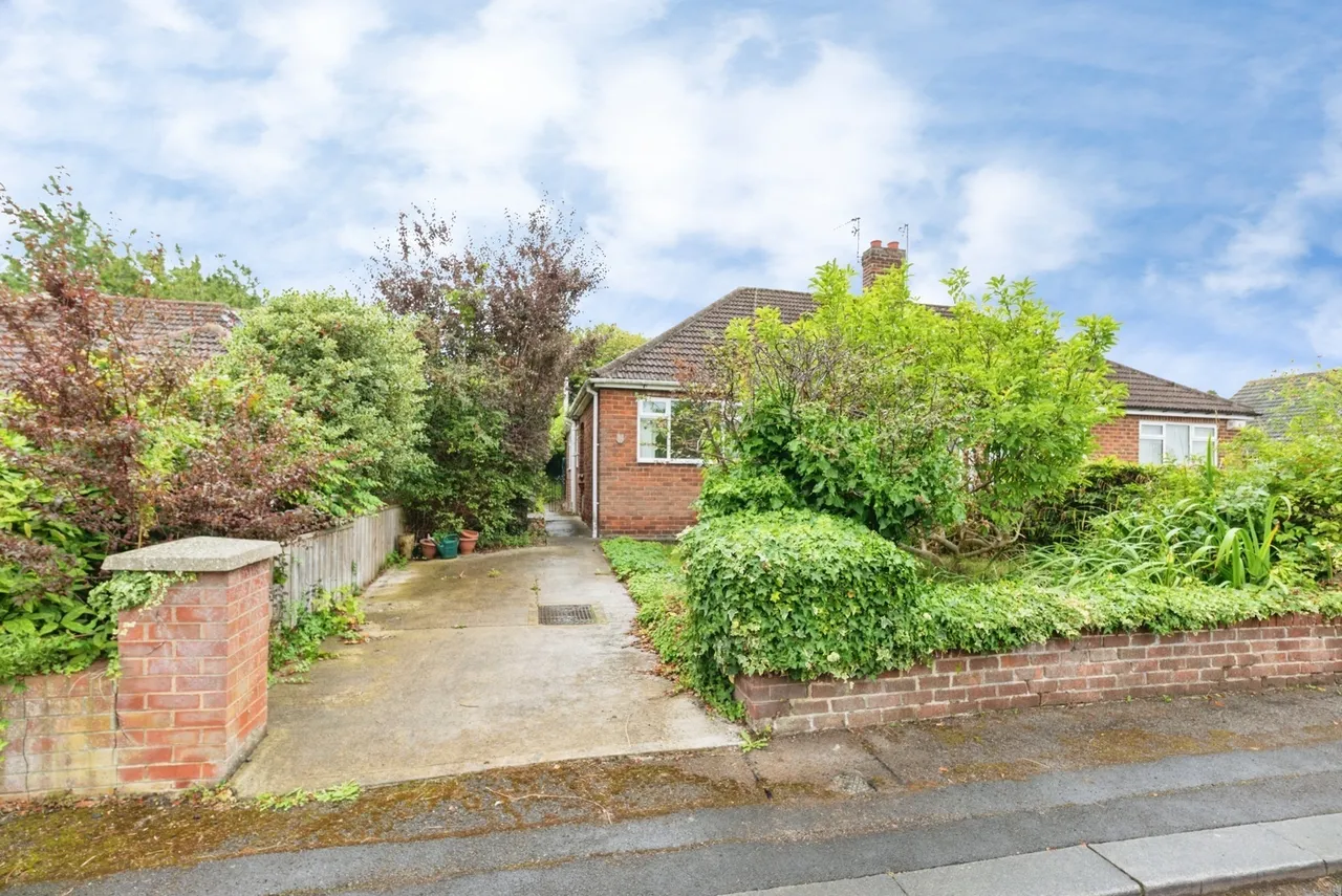 Waymar Close, MIDDLESBROUGH, Cleveland, TS5, photo 13