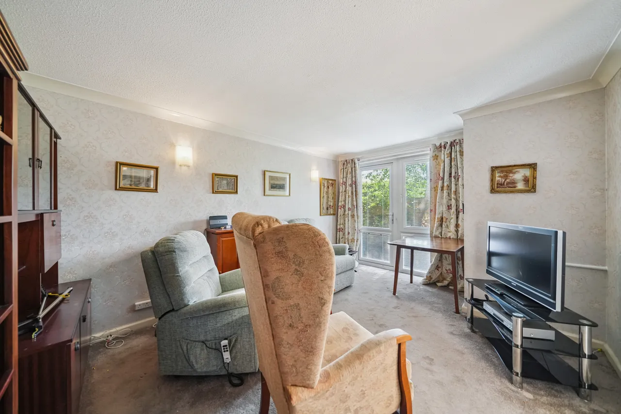 Ravenstone Drive, Giffnock, G46, photo 2