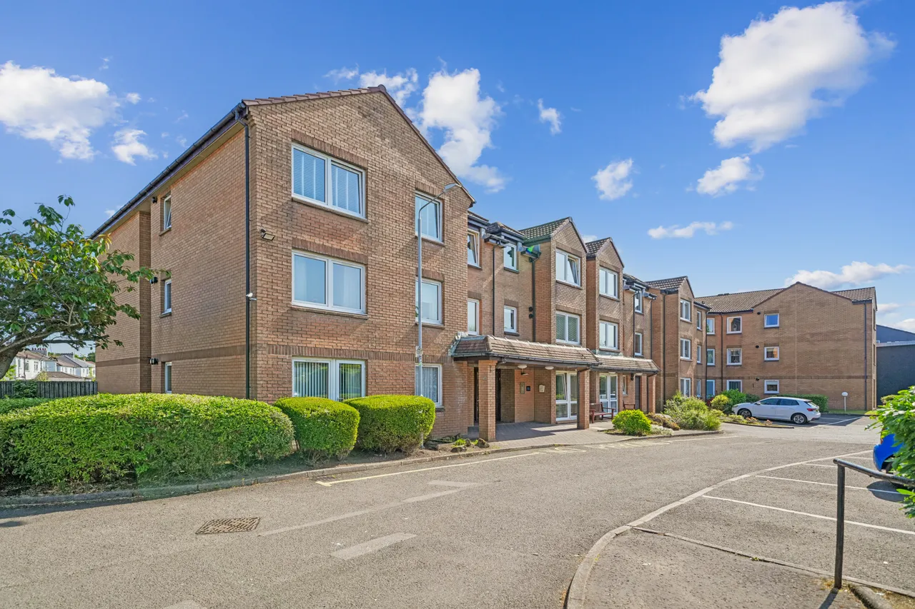 Ravenstone Drive, Giffnock, G46, photo 15