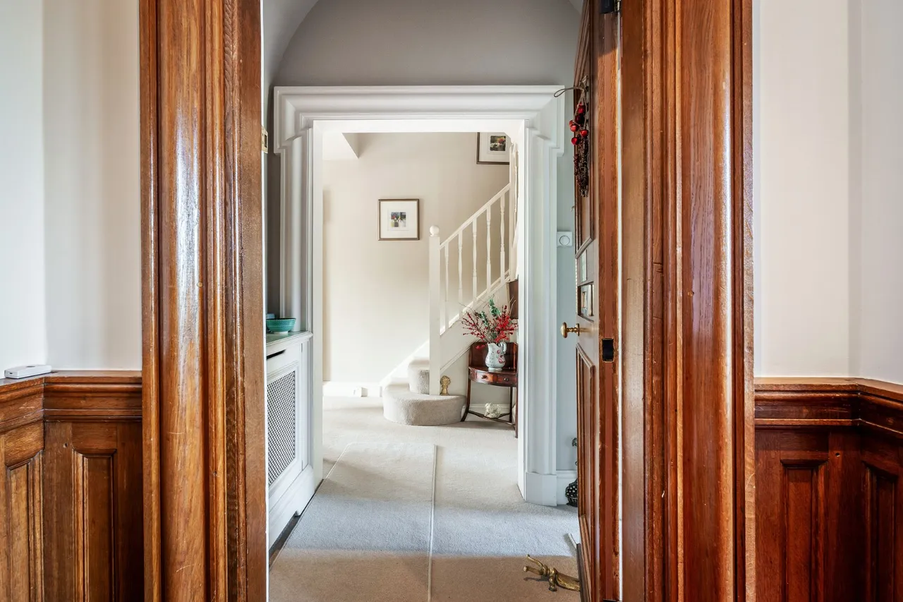 Home Farm Road, Godalming, GU7, photo 26