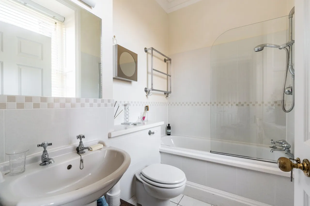 Home Farm Road, Godalming, GU7, photo 25
