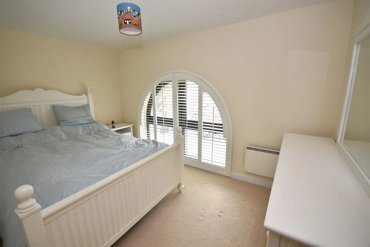 Pavilion Way, Macclesfield, photo 6