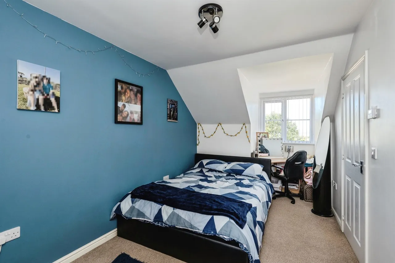 Heol Y Pibydd Swansea, SA4, photo 13