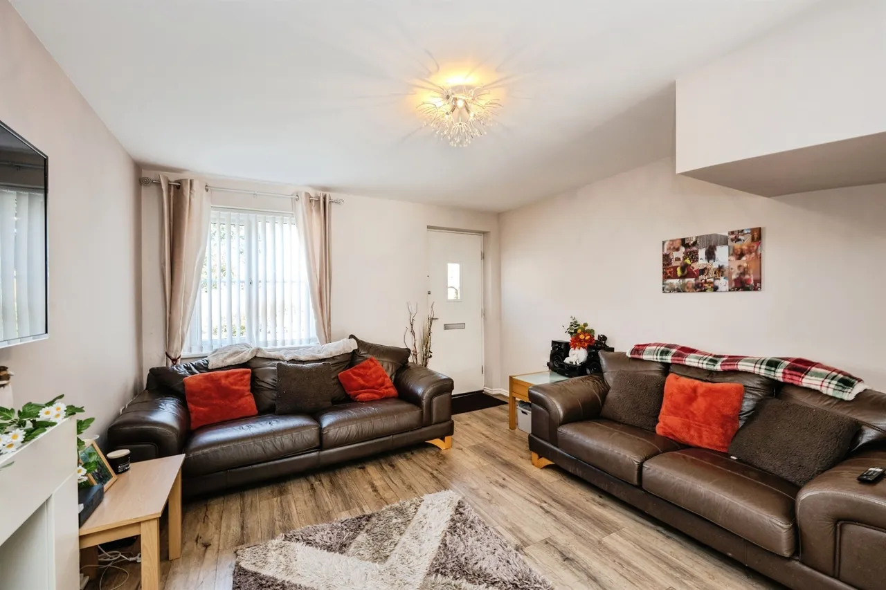 Heol Y Pibydd Swansea, SA4, photo 4