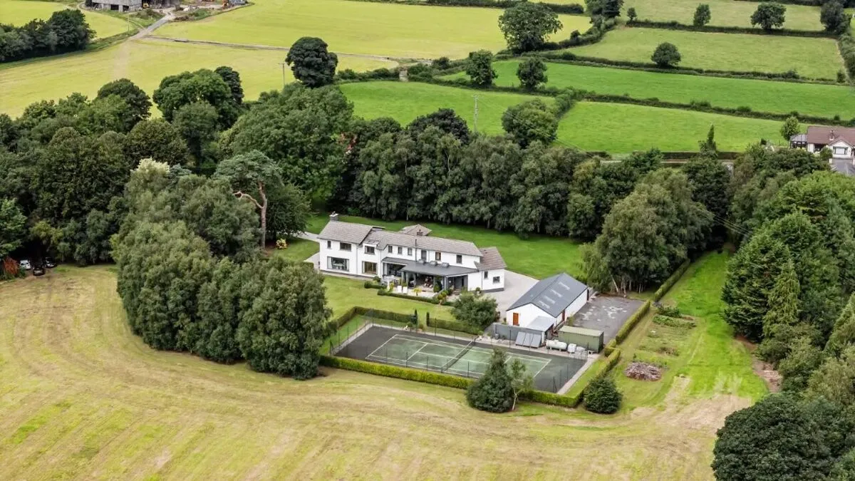 6 bed house for sale, Carnbane Road, Royal Hillsborough, BT27