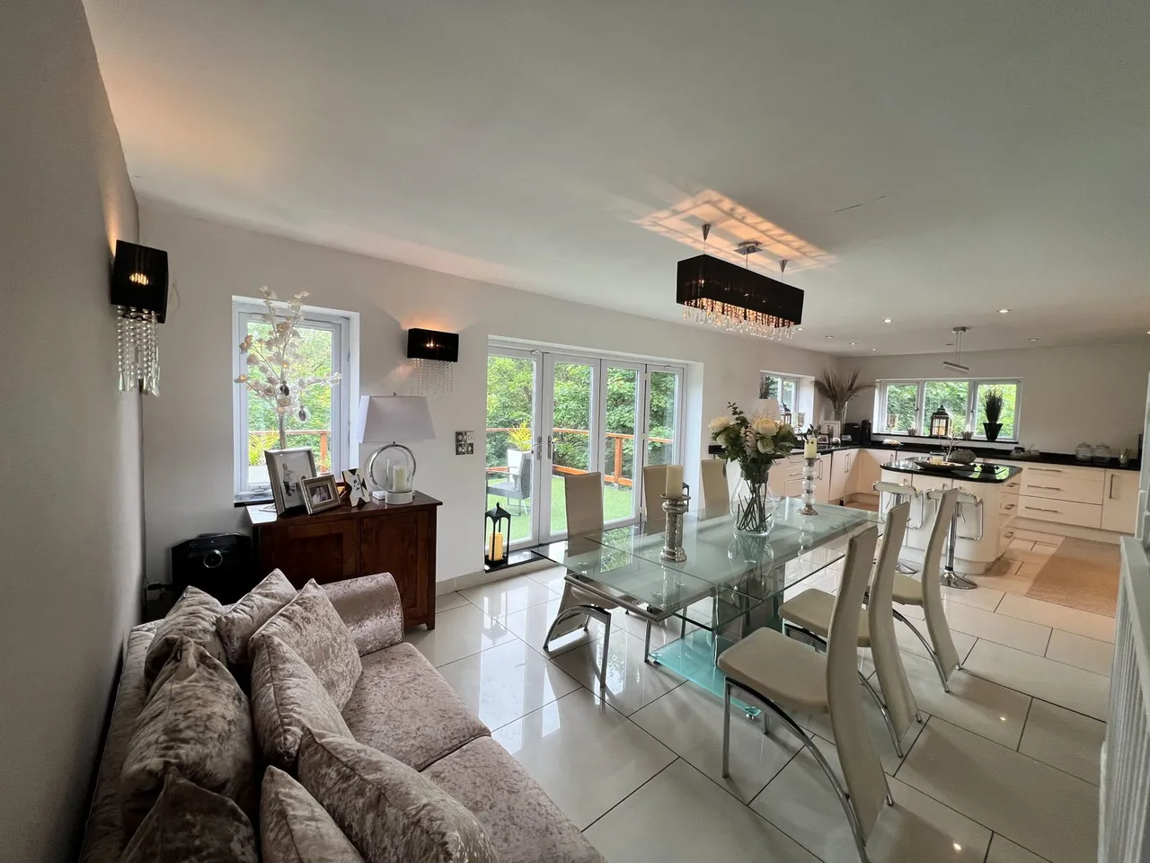 Kearsley Avenue, Hawarden, Deeside, CH5 3JQ, photo 10