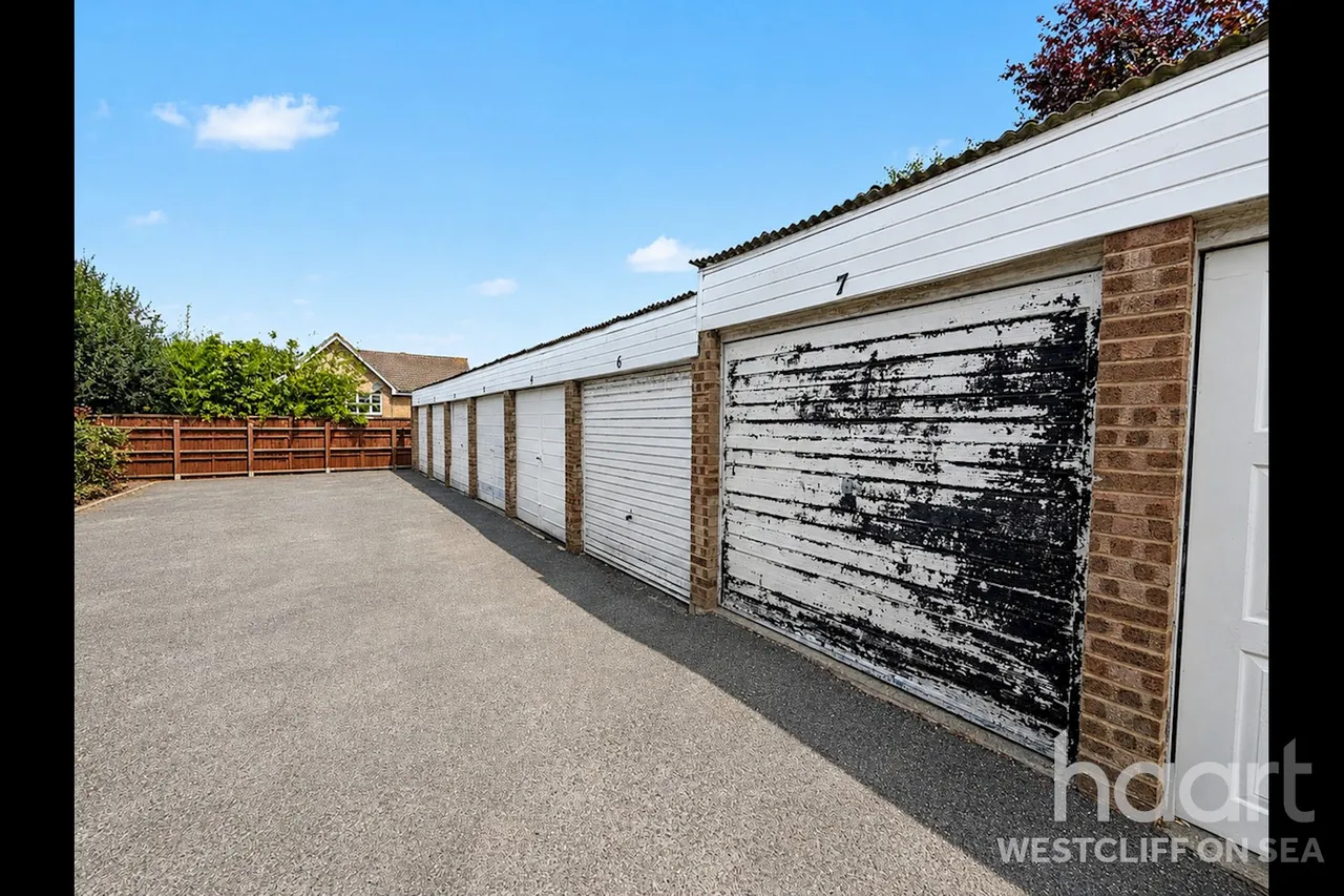 Fernleigh Drive, Leigh-On-Sea, SS9, photo 6