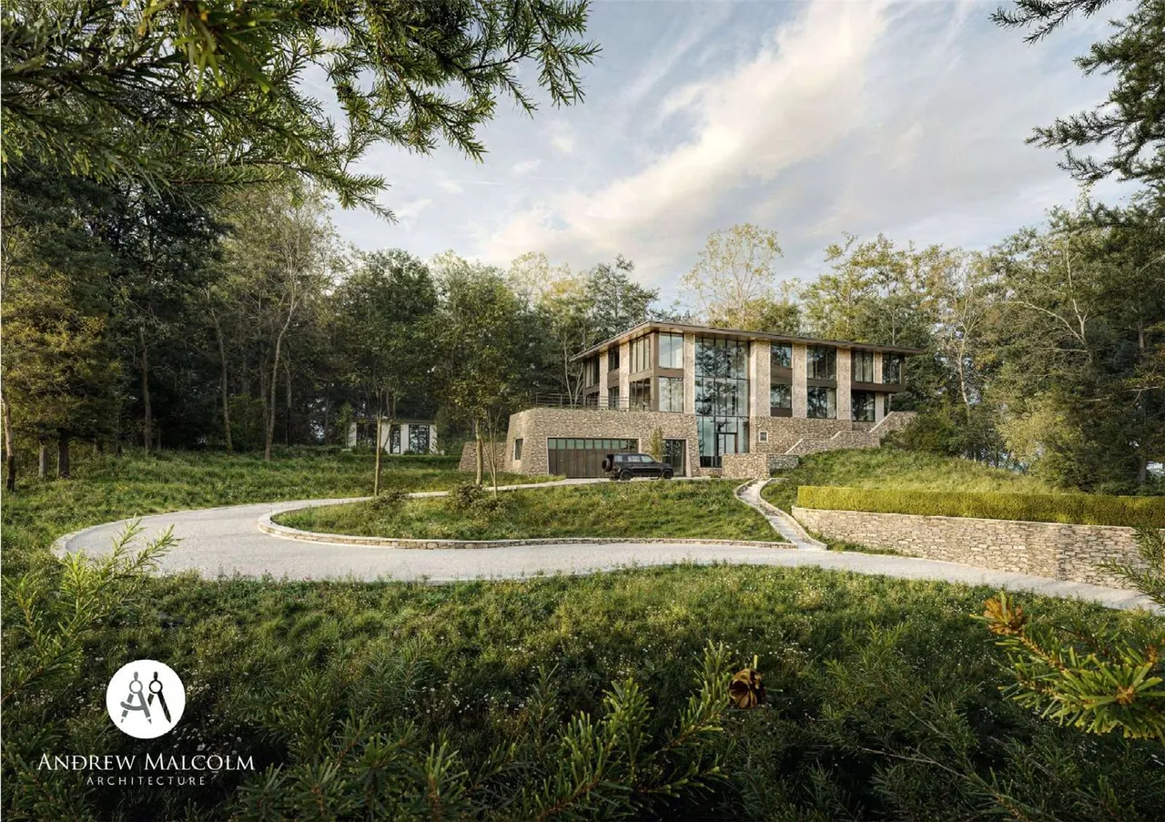 house for sale — Ravenscroft Road, St George's Hill, Weybridge, Surrey, KT13 0NX