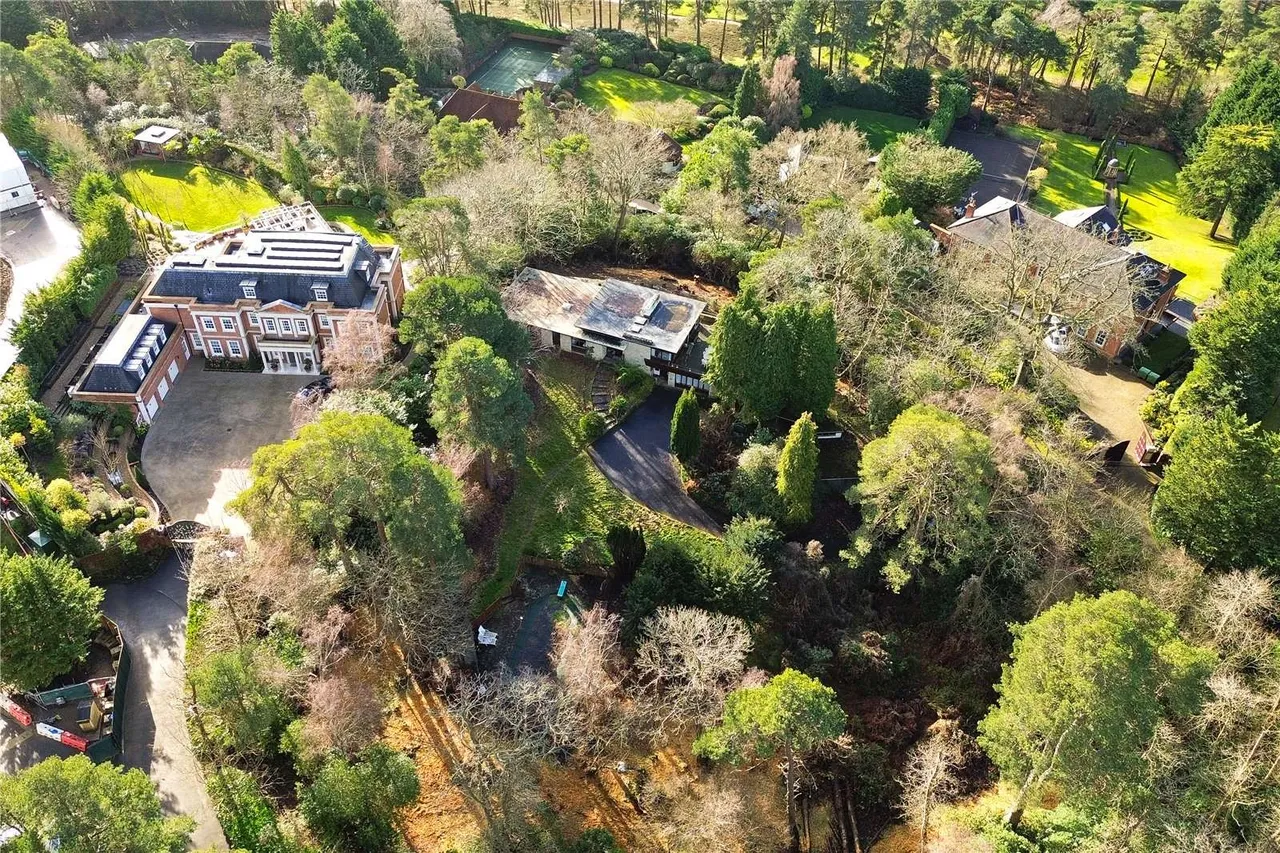 Ravenscroft Road, St George's Hill, Weybridge, Surrey, KT13 0NX, photo 5