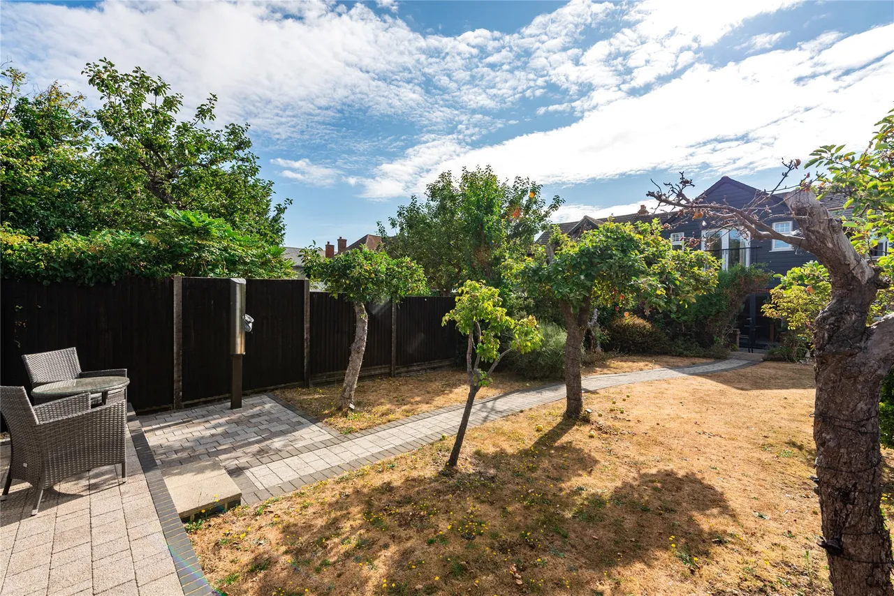 Old Hale Way, Hitchin, SG5, photo 24