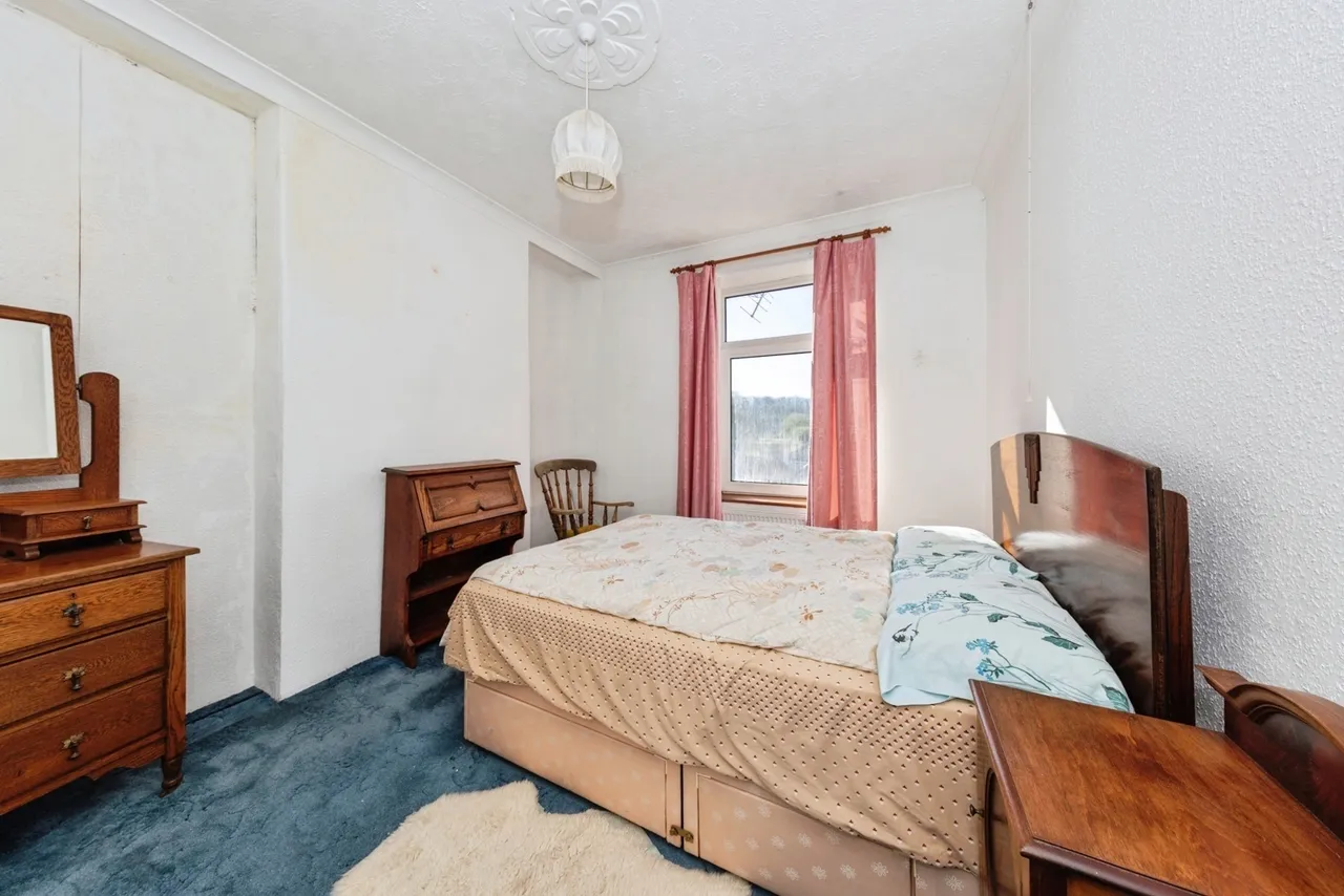 High Street, Abergwili, SA31, photo 10