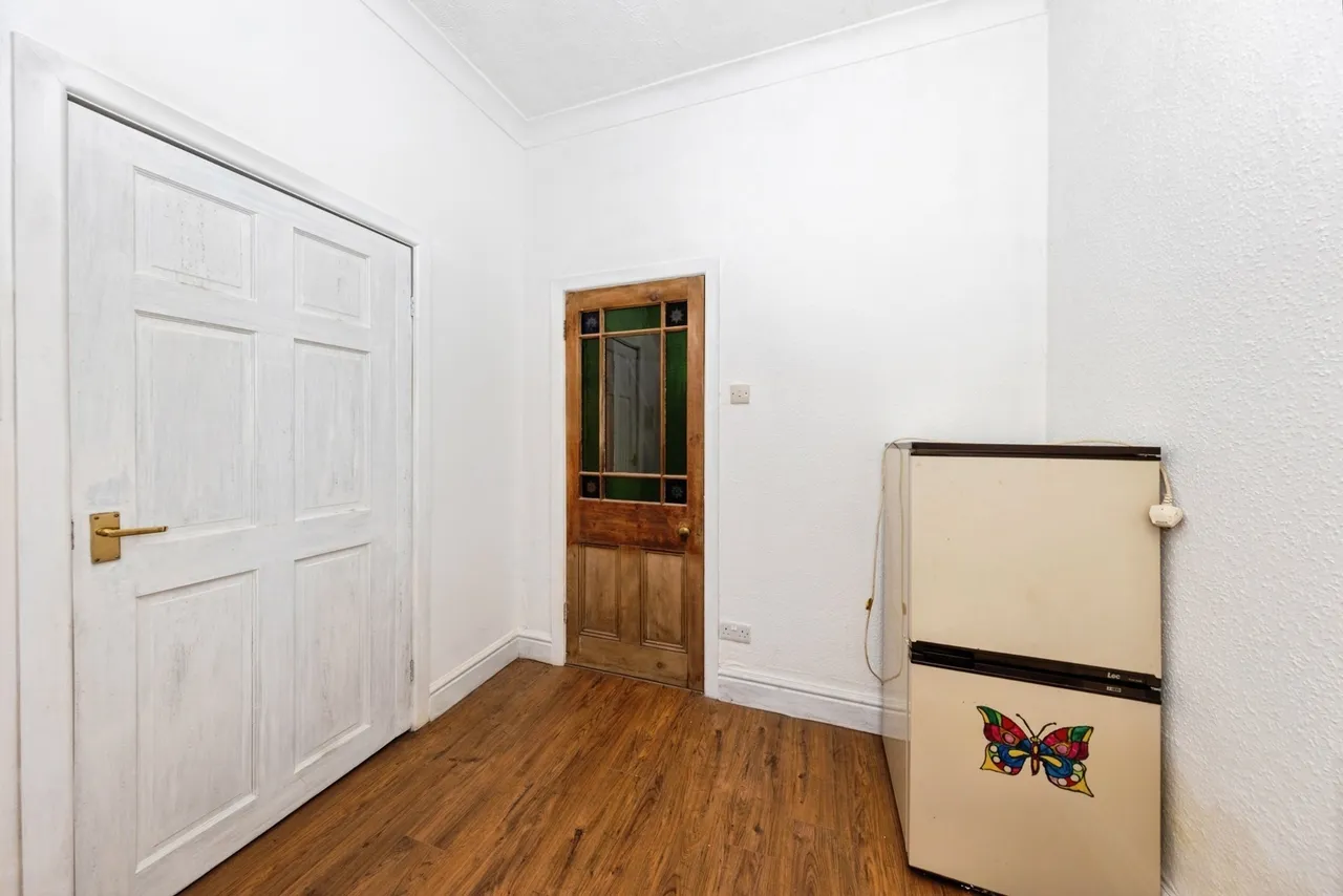 High Street, Abergwili, SA31, photo 6