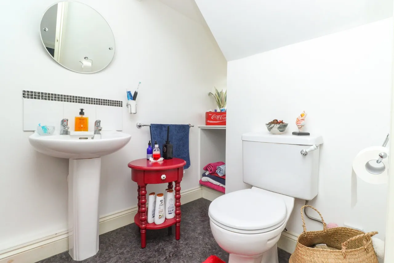 Albion Road, Birchington, CT7, photo 21