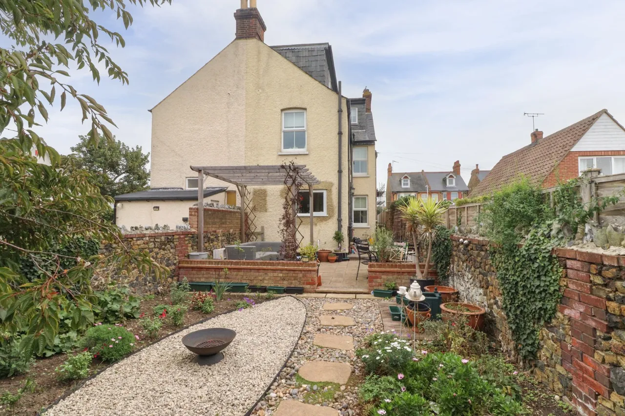Albion Road, Birchington, CT7, photo 23
