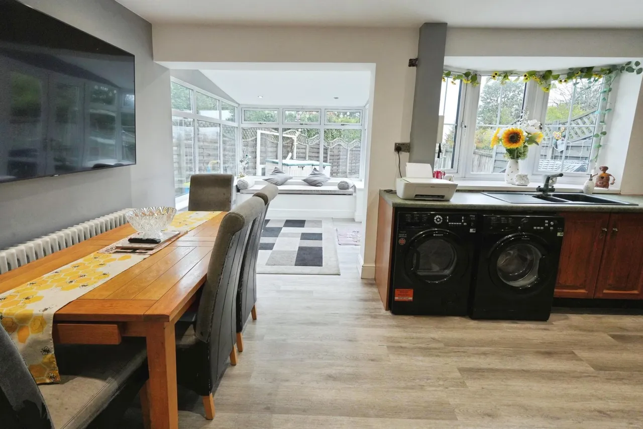 The Oval, Smethwick, B67, photo 7