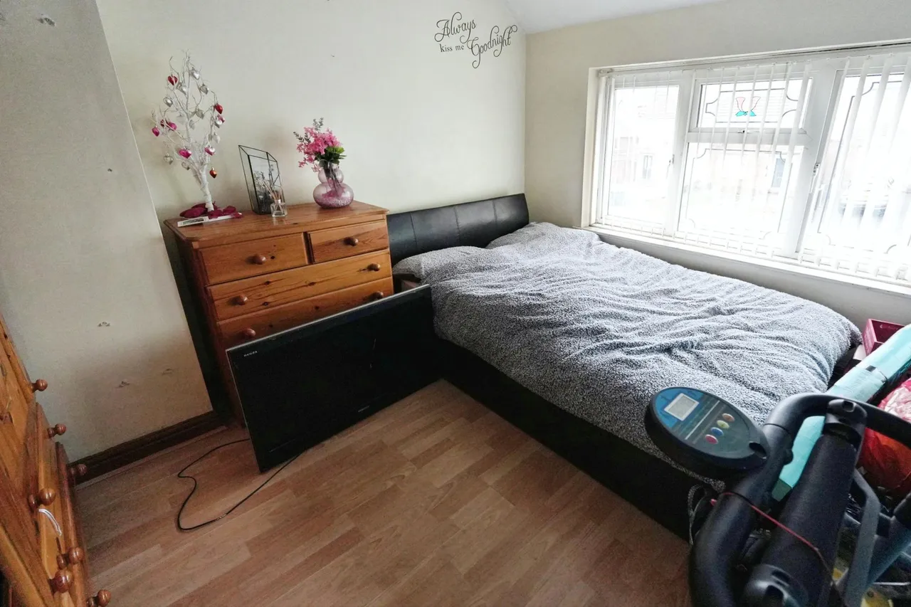 The Oval, Smethwick, B67, photo 10